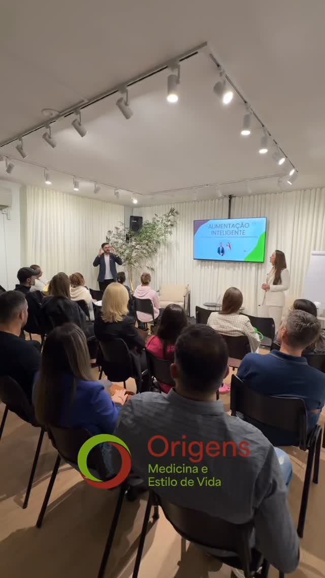 Dr. Evandro e Morgana apresentando a palestra Saúde e Alimentação Inteligente